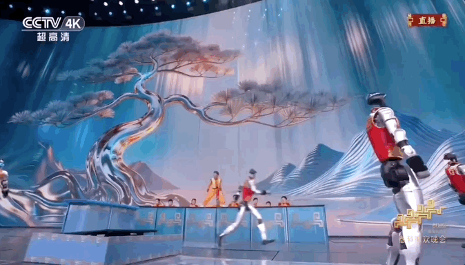 没上春晚的人形机器人,到底在 “卷” 什么?