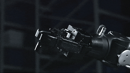 没上春晚的人形机器人,到底在 “卷” 什么?