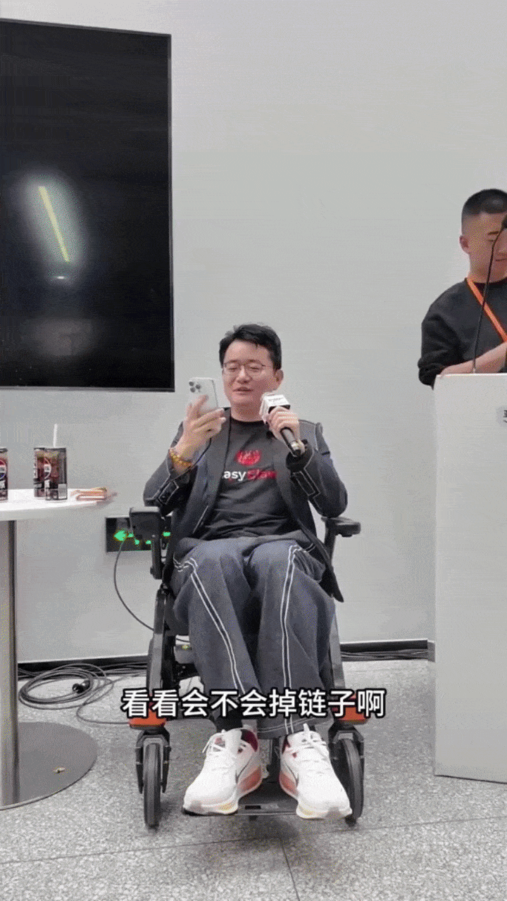 龙虾登陆机器人!全程零彩排,傅盛是怎么搞定的?
