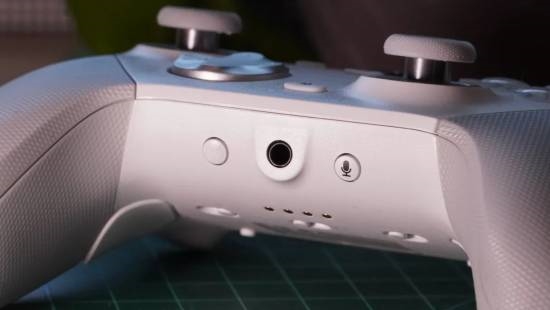 国产手柄获IGN 9分超高评价！直言近乎“完美”